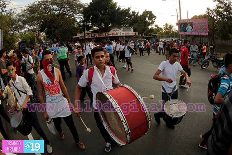 Masaya protagoniza alegre caminata y vigilia conmemorando a los héroes y mártires de Los Sabogales